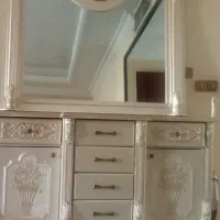میز و آینه