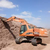 عملیات خاکی اکیپ بیل میکانیکی ولودر وکمپرسی