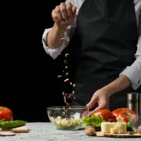 خانم جهت کار در بوفه