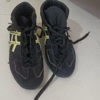 کفش و دوبنده کشتی