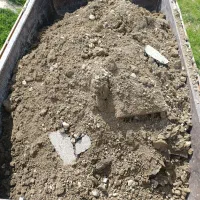 خاک و مخلوط برای پر کردن زمین و فونداسیون ساختمان