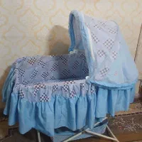 تخت موزیکال کنار مادر مارک