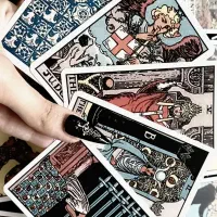 کارت تاروت انواع کارت تاروت و جزوه و کتاب اموزشی