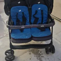 کالسکه دو قلو
