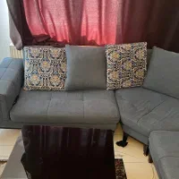 مبل ومیز نهار خوری  کار کرده