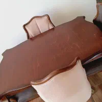 میز غذاخوری در حد نو