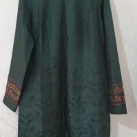تعدادی مانتو زنانه