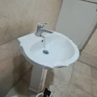 روشویی باشیراینه و لوستر