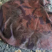 سه ونیم متر پارچه دوخت نشده