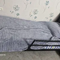 تخت فلزی نوجوان