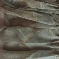 پرده جنس عالی،بسیار سالم و تمیز