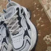 کتونی بیسار زیبا نو نو نو سایز38