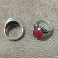 انگشتر نقره با نگین یاقوت معدنی و فیروزه