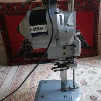 قیچی عمودبر خیاطی