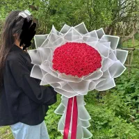 گل ربانی و پروانه ای