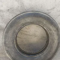 یک لاستیک وانتی