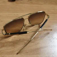 عینک آفتابی کلاسیک