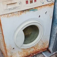 لباسشویی سطلی و یخچال قدیمی