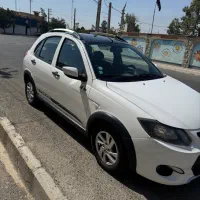 کوییک R سفید مشکی بدون رنگ