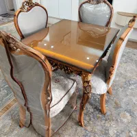 میز ناهار خوری ۴ نفره در حد نو