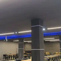 کارگر ساده .ویتر. قلیان زن. باریستا