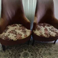 صندلی اصلاح دو عد د مبل تکی اینه لباس عروس