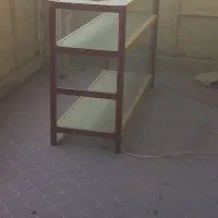 ویترین شیشه ای