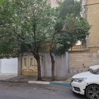 فروش خانه کلنگی حیاط دار در تهران
