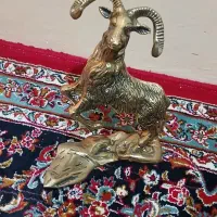 مجسمه برنجی