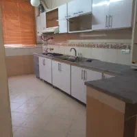 125 متری طبقه همکف با پارکینگ سپاه .