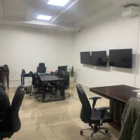 بر فاطمی جنب مترو     ۱۴۰ متر       موقعیت اداری