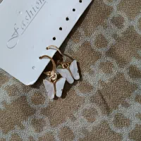 گوشواره، گردنبند، ریسه مو