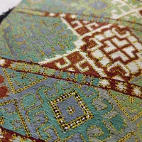لوازم خیاطی× ۷عدد (. ز ی  و پار چه)