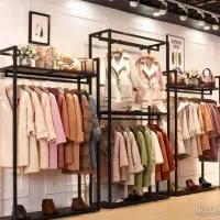 فروشنده خانم