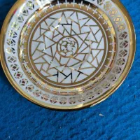نعلبکی چینی  درجه یک طلایی طرح دار رنگ ثابت pvd