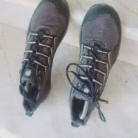 کفش merrell بسیار تمیز در حد نو