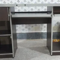 میز کامپیوتر