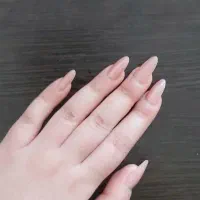 مدل برای خدمات ناخن و اسپا