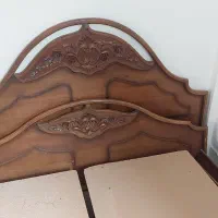 تخت دو نفره چوبی