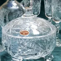 شکلات خوری درب دار
