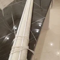 دو عدد پرده طرح دار، یک تور شاین دار، و یک زبرا