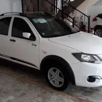 کوییک R سفید مشکی مدل ۱۴۰۰ پارس خودرویی