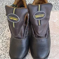 کفش ایمنی و کار