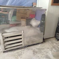 یک عدد یخچال فریزر دودر