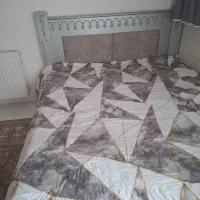 تخت بدون خوشخواب