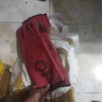 چند جفت دستکش جوشکاری نو نو
