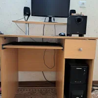 میز کامپیوتر