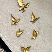 پروانه دیواری