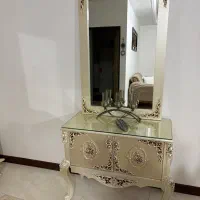 آینه کنسول در حده نو