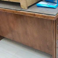 میز تحریر چوبی کاملا سالم